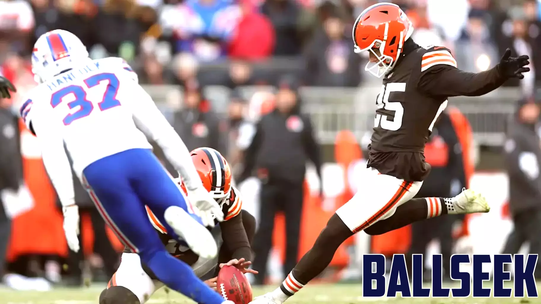 Browns extend tenders to six different Exclusive Rights Free Agents