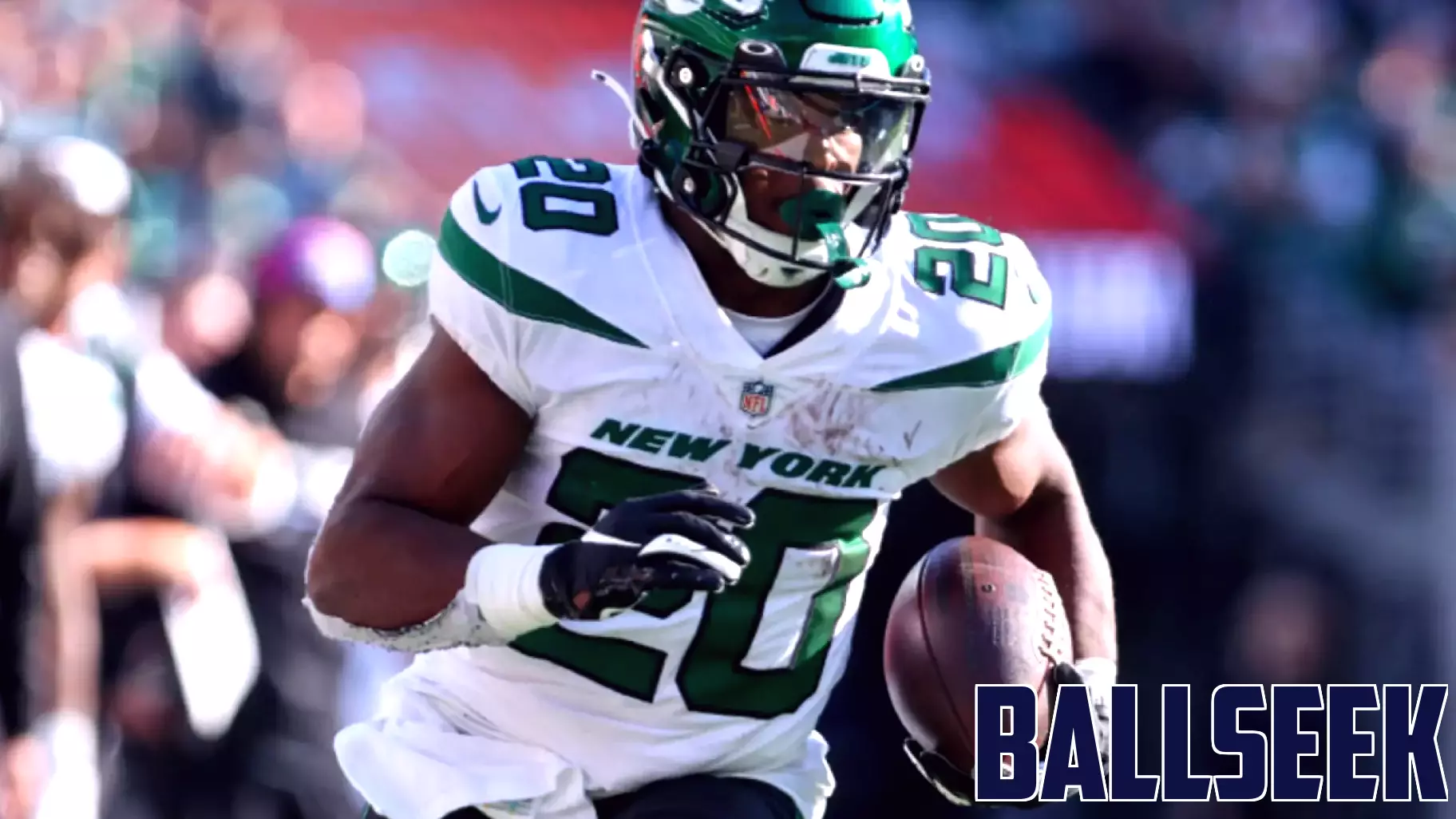 Chiefs Encouraged to Consider Bold Running Back Trade