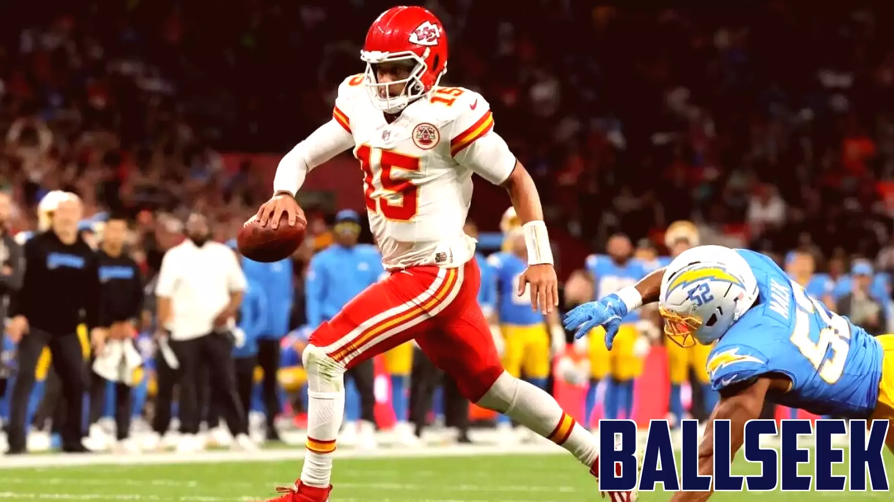 Expert Insights on NFL Week 5 Betting: Favorites and Underdogs